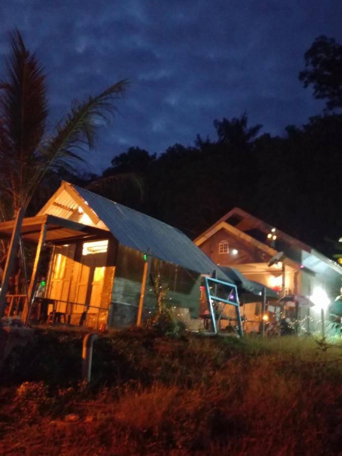 Sya Cottage Kuala Pilah Buitenkant foto